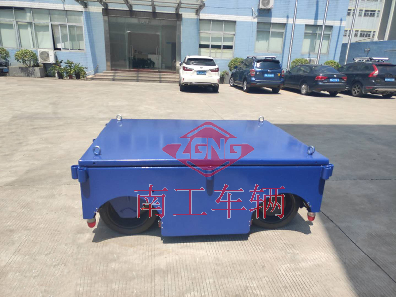 10吨电动平板车 带万向轮移动工具拖车