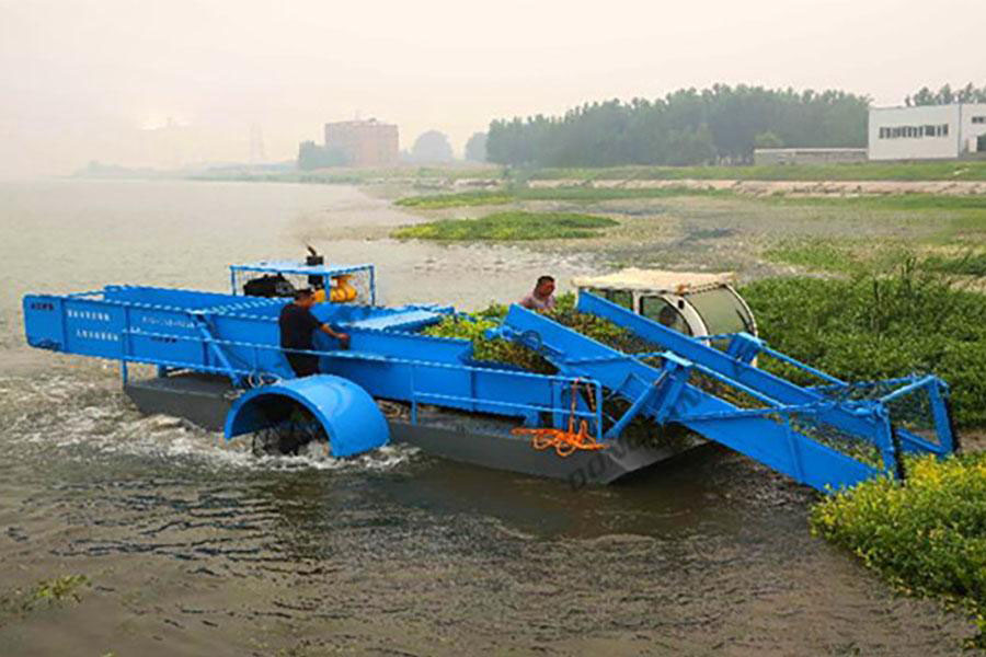 DFGC85 Model Water Hyacinth Harvester
