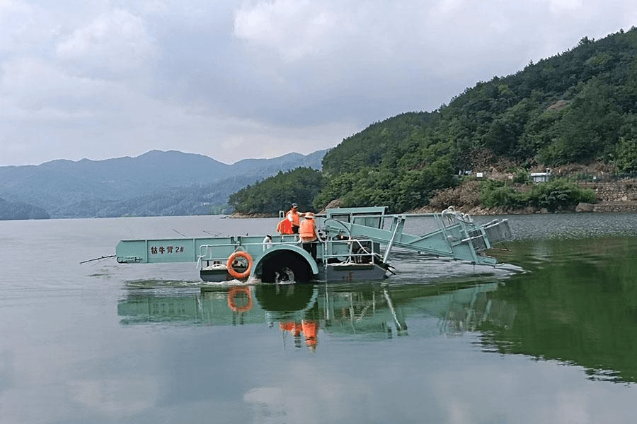 DFBJ60 Automatic Water Surface Cleaning Vessel