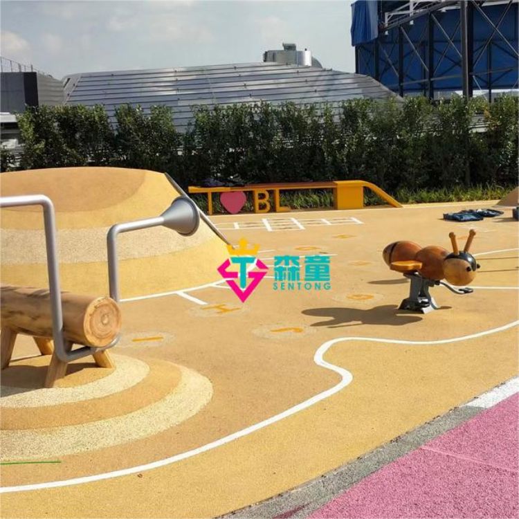 上海市长宁区西郊百联购物中心