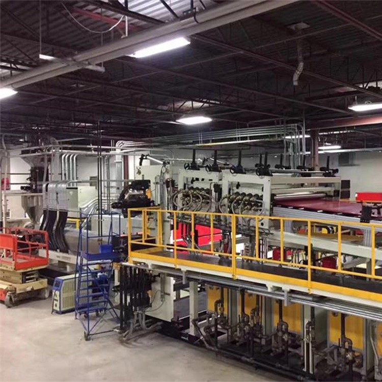 1m 宽幅 PP PE 厚板生产线出口加拿大顺利验收