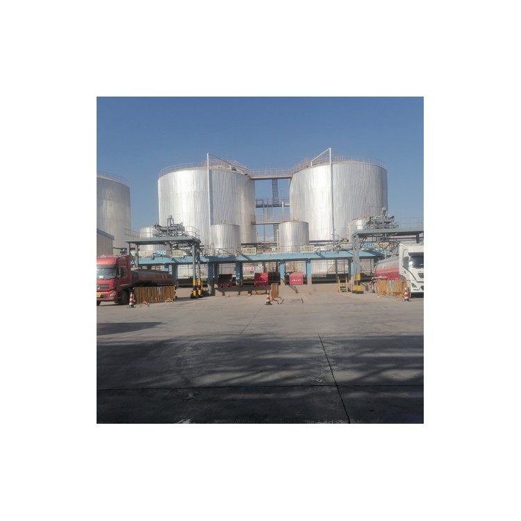 新疆硫酸自动装车现场