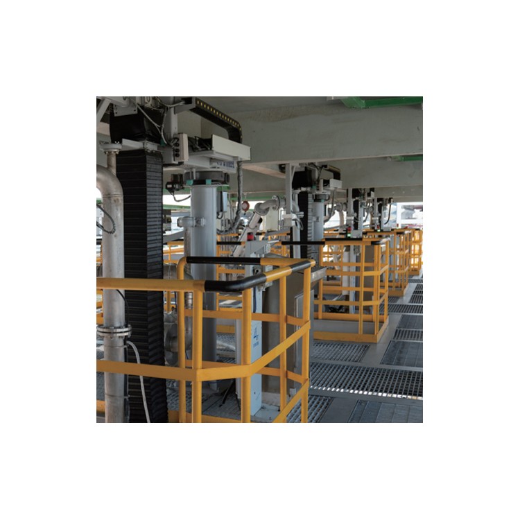 烟台硫酸自动装车现场