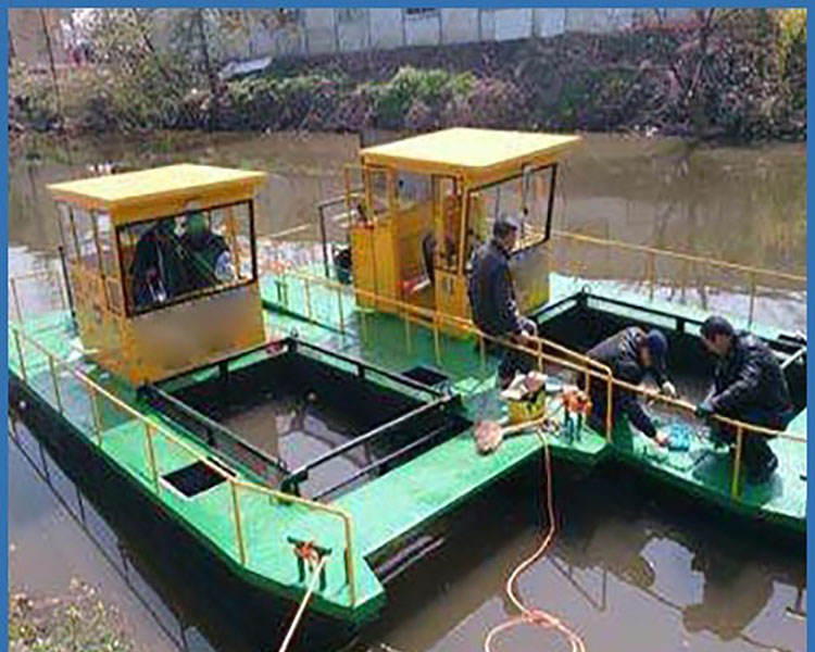 Water Surface Cleaning Boat, River Water Hyacinth Harvesting Vessel, Durable and Long-lasting