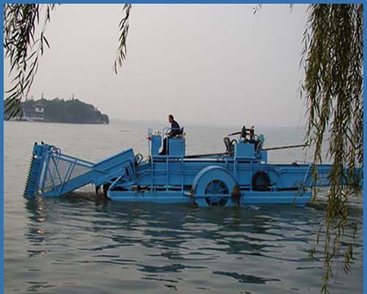 Water Surface Mowing Boat - Time and Labor Saving, Easy Operation
