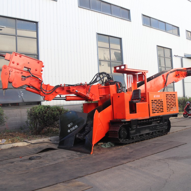 破挖装载一体机