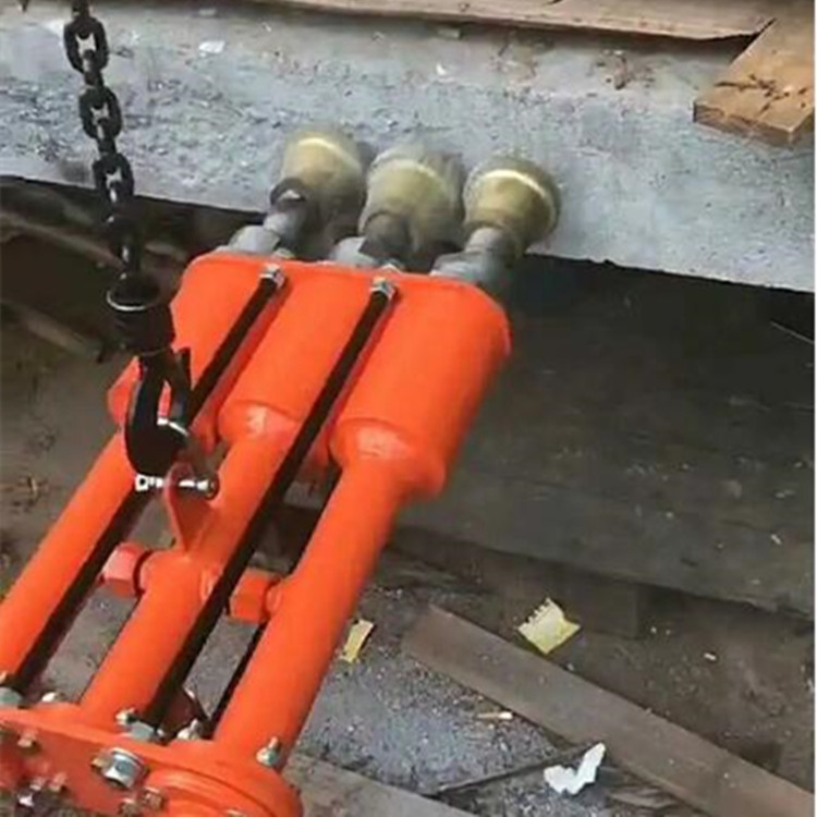 履带式小挖机凿毛机 混凝土打毛机 剔凿拉毛一体机