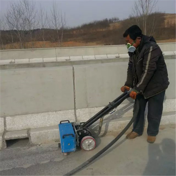 桥梁水泥路面混凝土凿毛机 大面积地面拉毛机 手推凿毛机