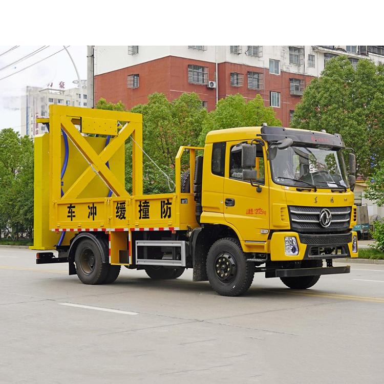 国六 桥梁涵洞修路适用厂家定做包上牌东风K6交通防撞缓冲车