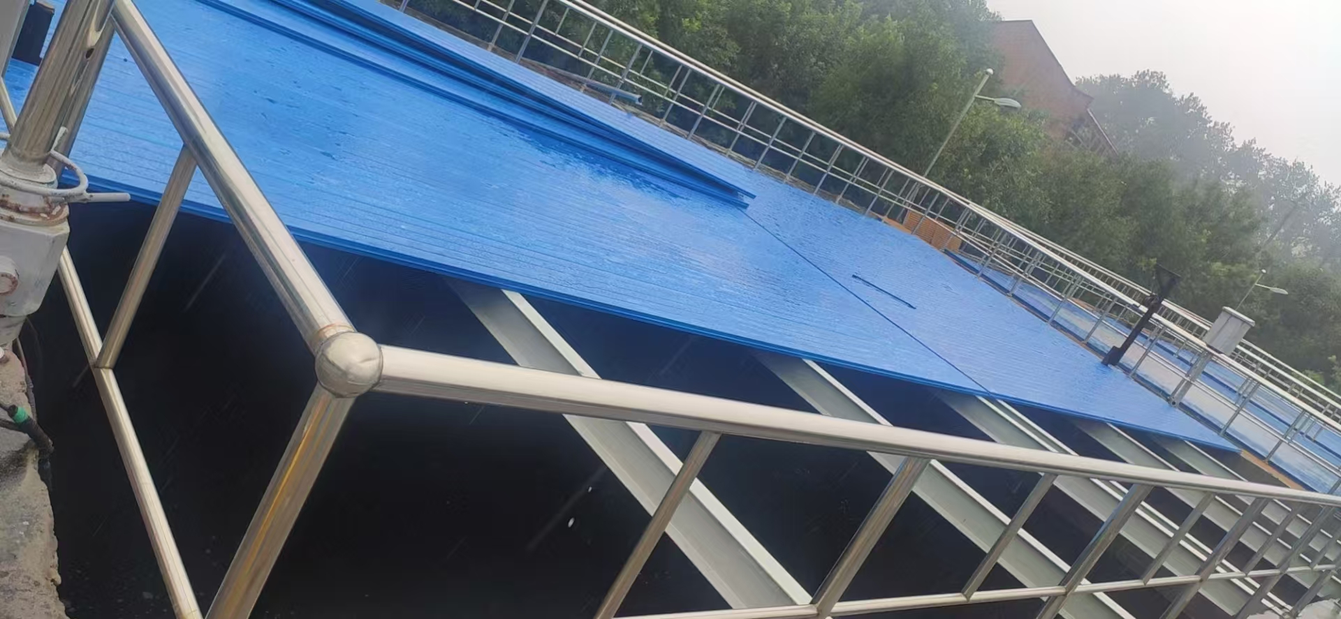 新疆图木舒克市泷润污水池盖板
