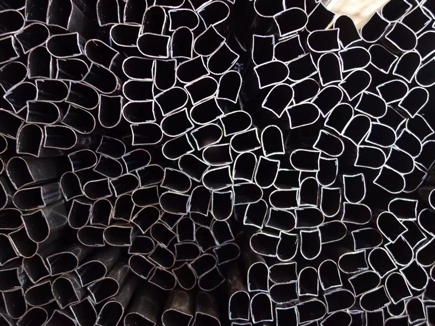 天津异形槽管报价各种椭圆异形焊管批发，各种规格异形椭圆管