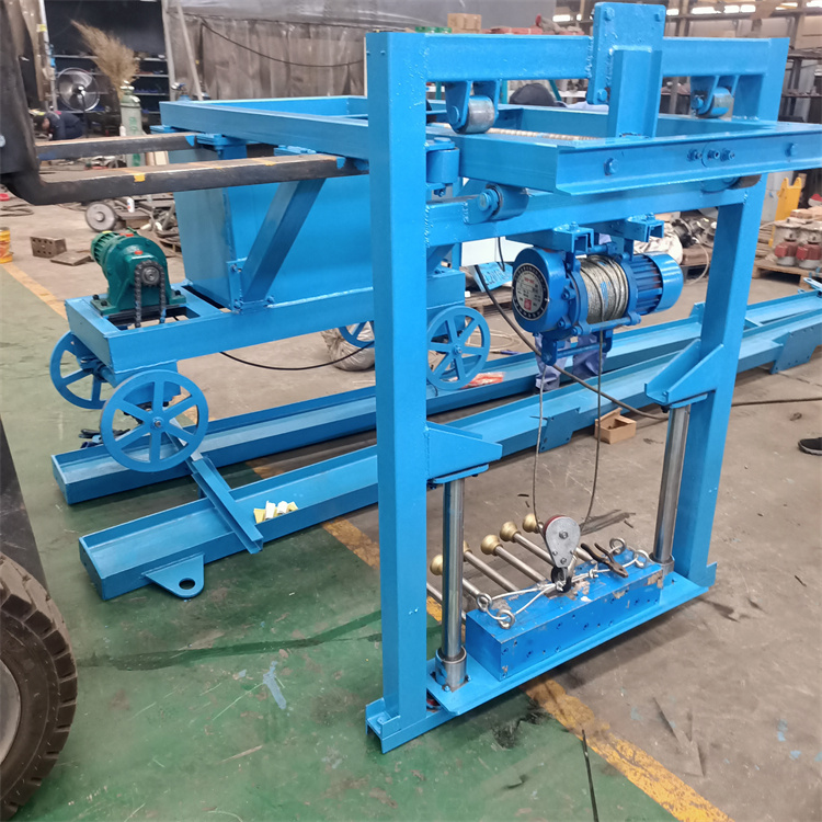 Liangyi Single-Leg Bevel Chipping Machine, Long Pole Big Head Self-Moving Chipping Machine Manufacturer, Hengquan Machinery