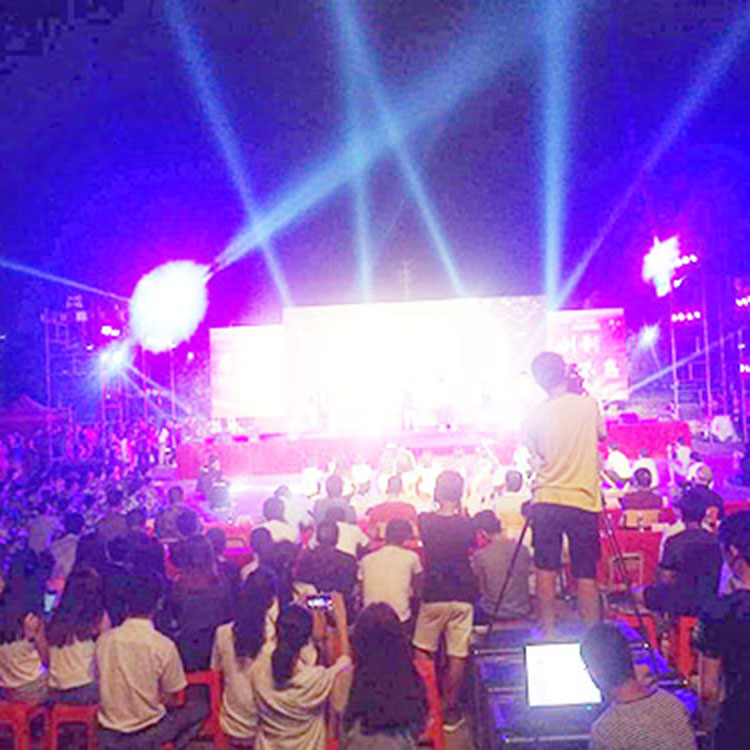 东莞创新职业技术学院迎新晚会