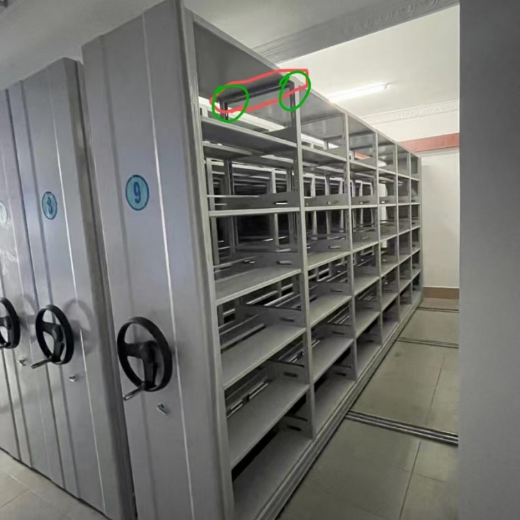 山东财金集团档案室密集架验收完毕