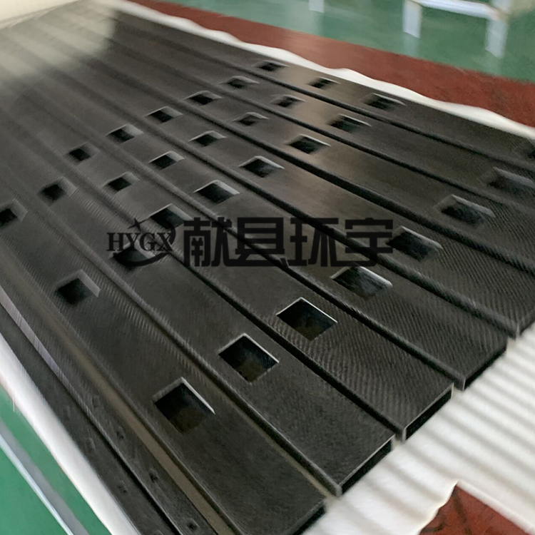 Universal Carbon Fiber produces reinforced carbon fiber robotic arms with high-strength thick materials.