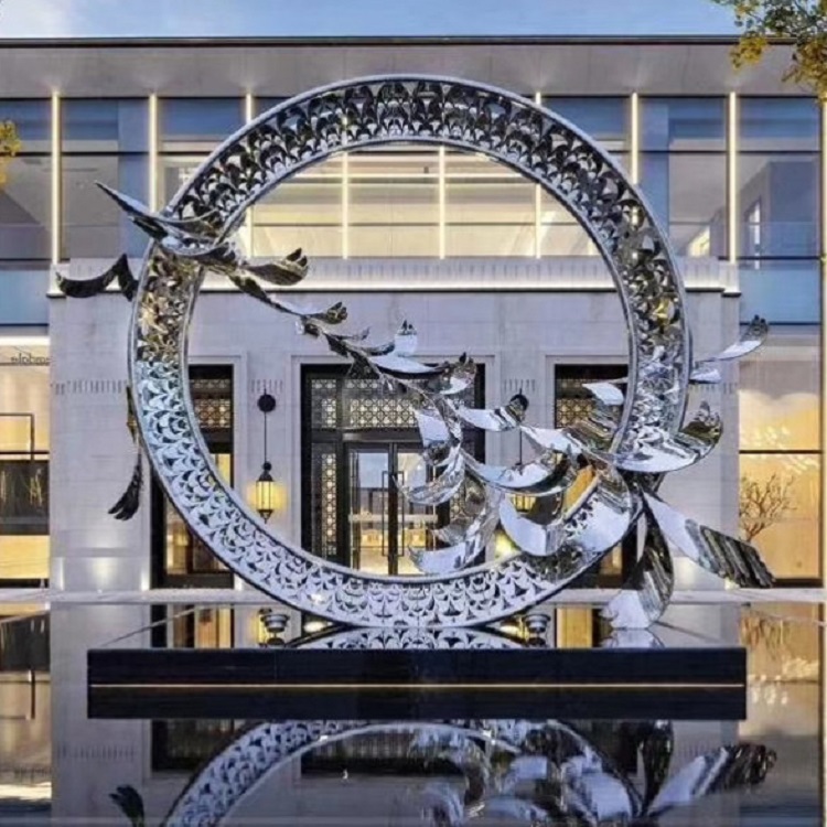 不锈钢房地产售楼部雕塑