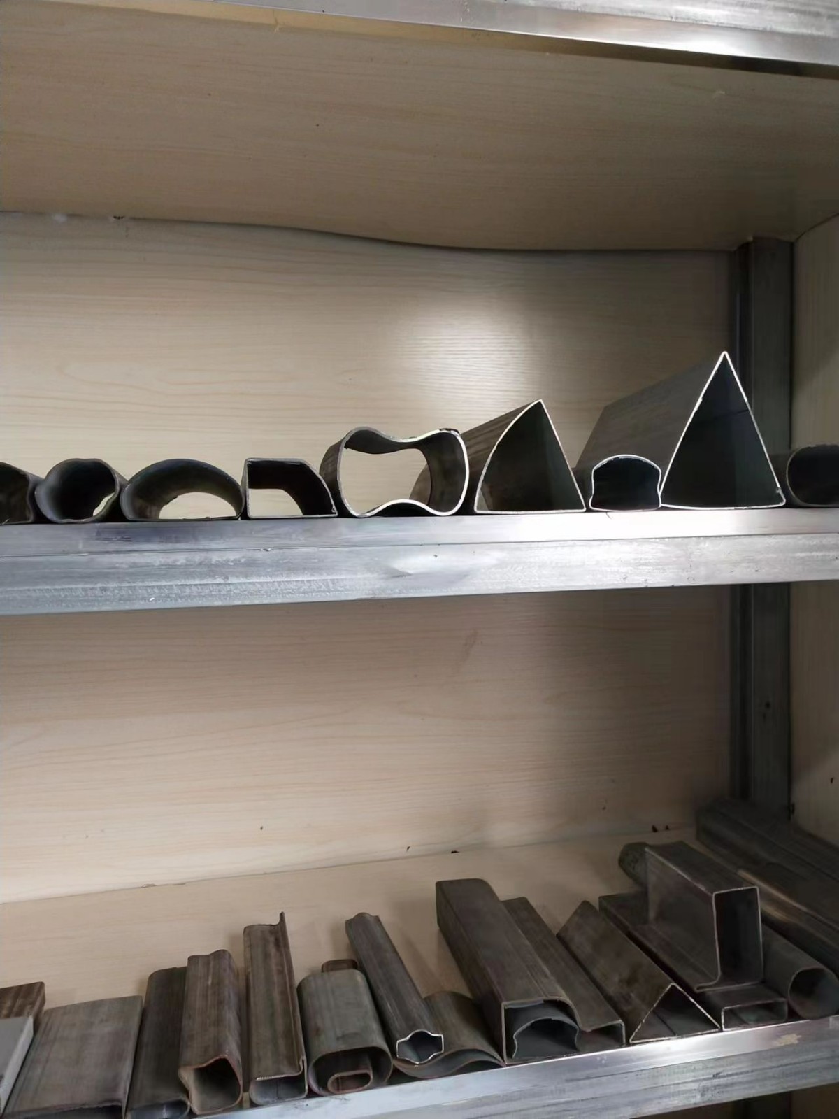 阳台椭圆钢管尺寸，楼梯围栏专用椭圆形焊管