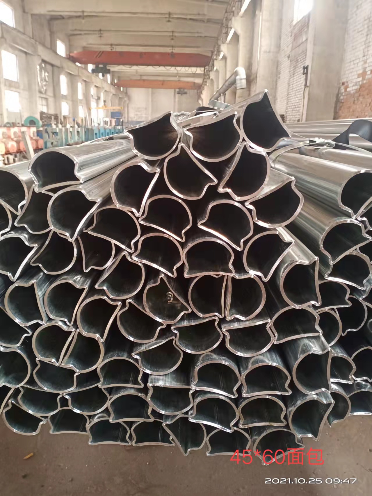 镀锌带护栏管 镀锌带扶手管 镀锌带六角管