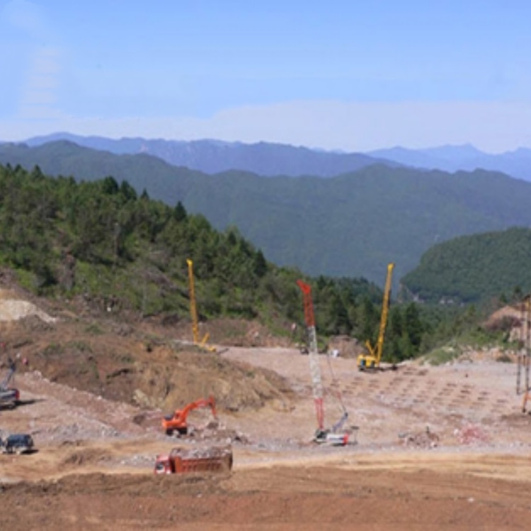 湖北神农架机场飞机跑道工程