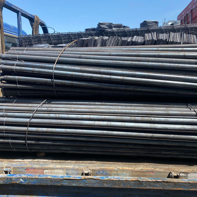 管缝锚杆装车发货