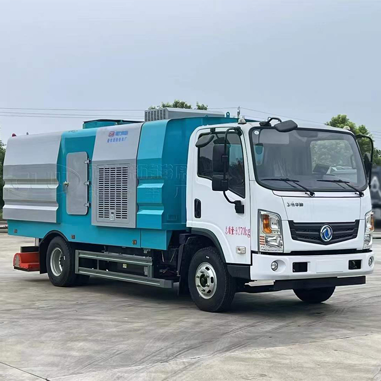 东风华神纯电动吸尘车