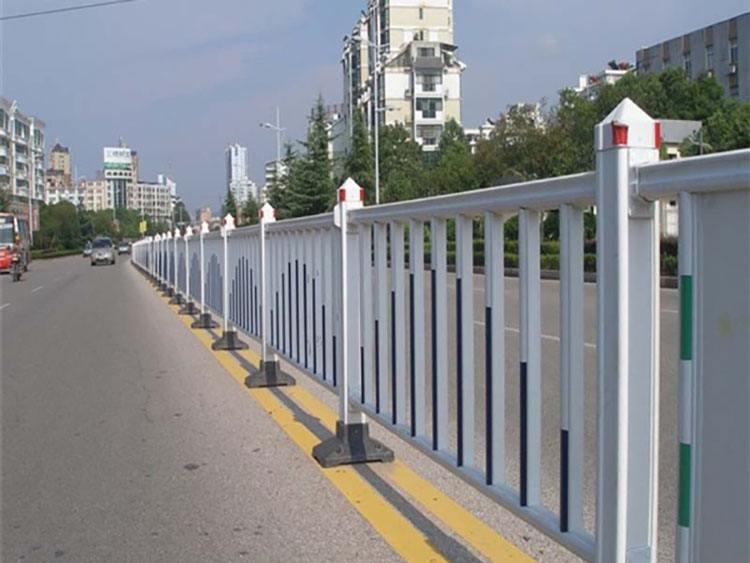 道路护栏