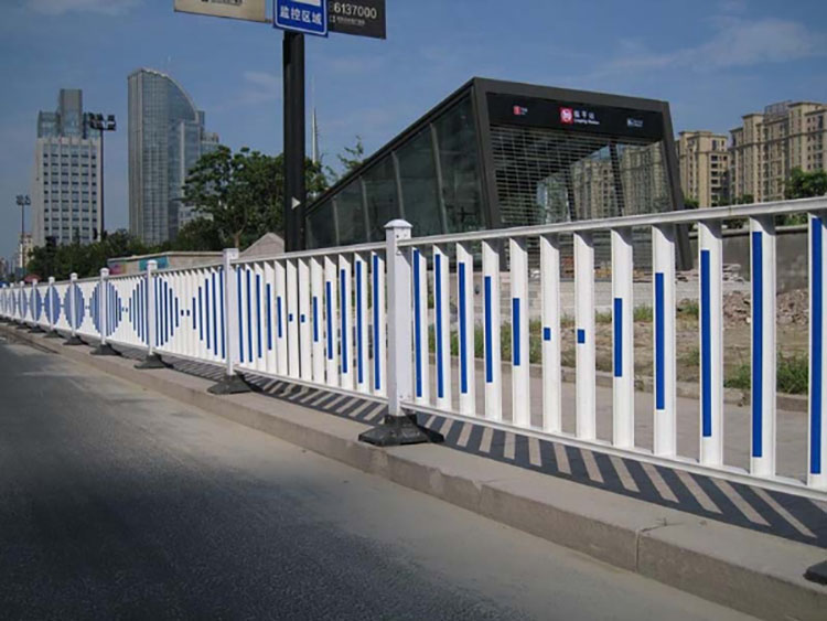 道路护栏 安装简便