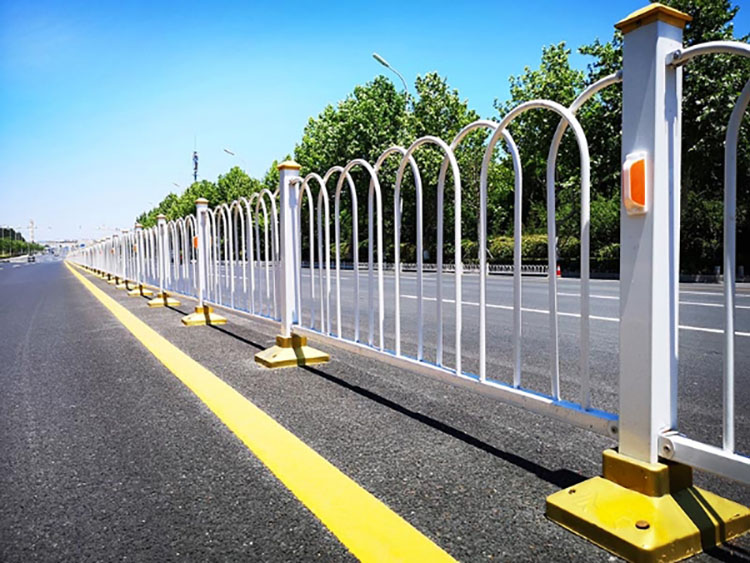 道路护栏 不易生锈