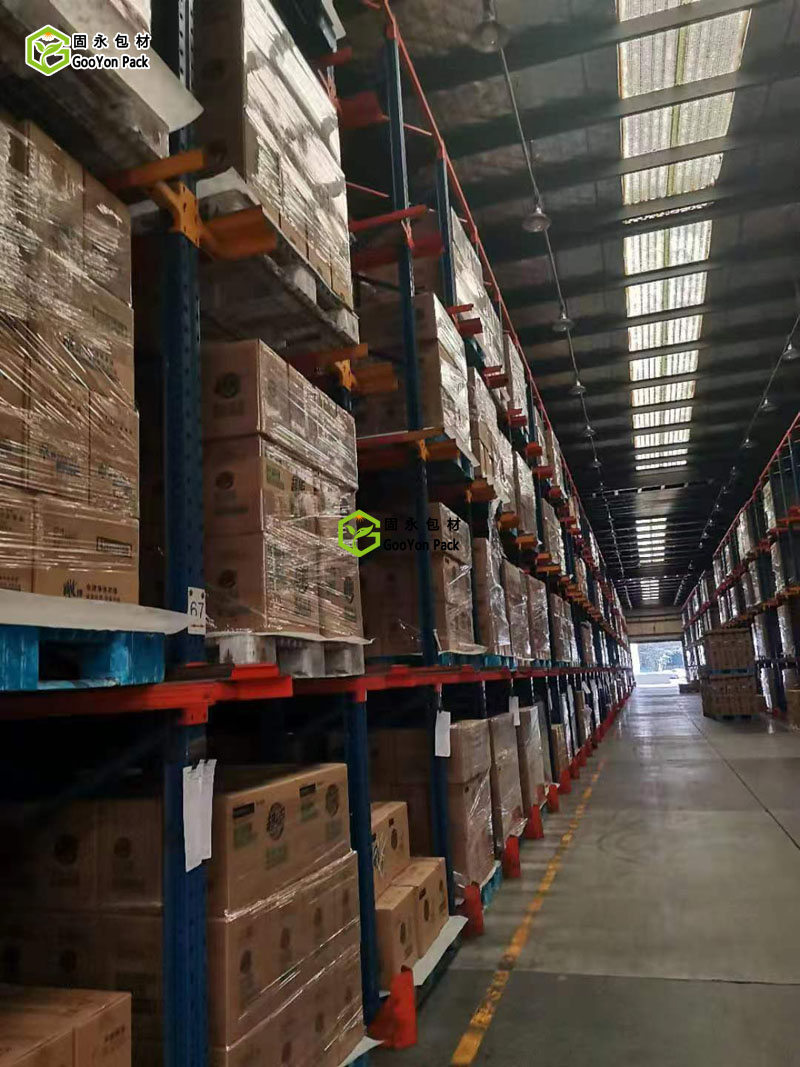 缠绕拉伸膜在立体货架的使用效果