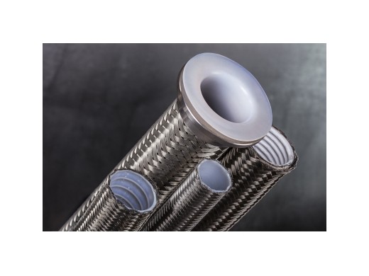 特氟龙软管在极端环境下的应用挑战与解决方案