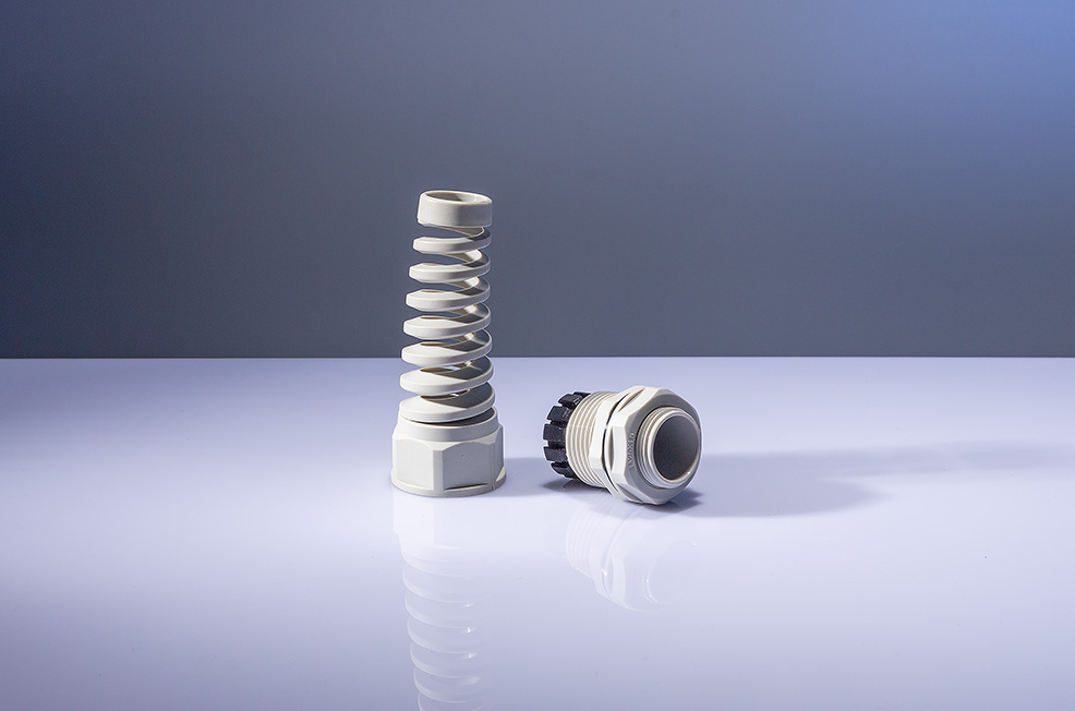 耐扭尼龙电缆接头（分体 ）M