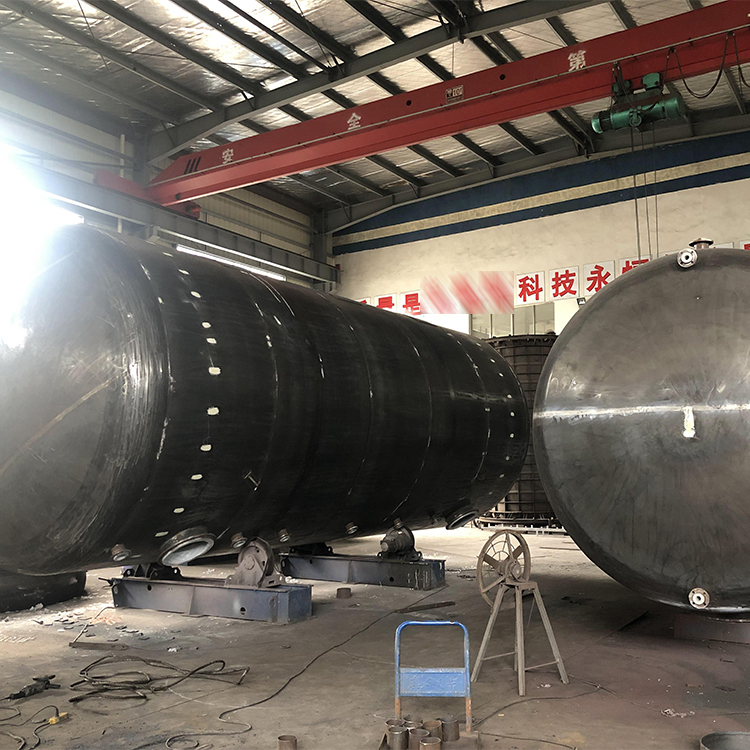 私人订制盐类化工专用钢衬塑防腐储罐