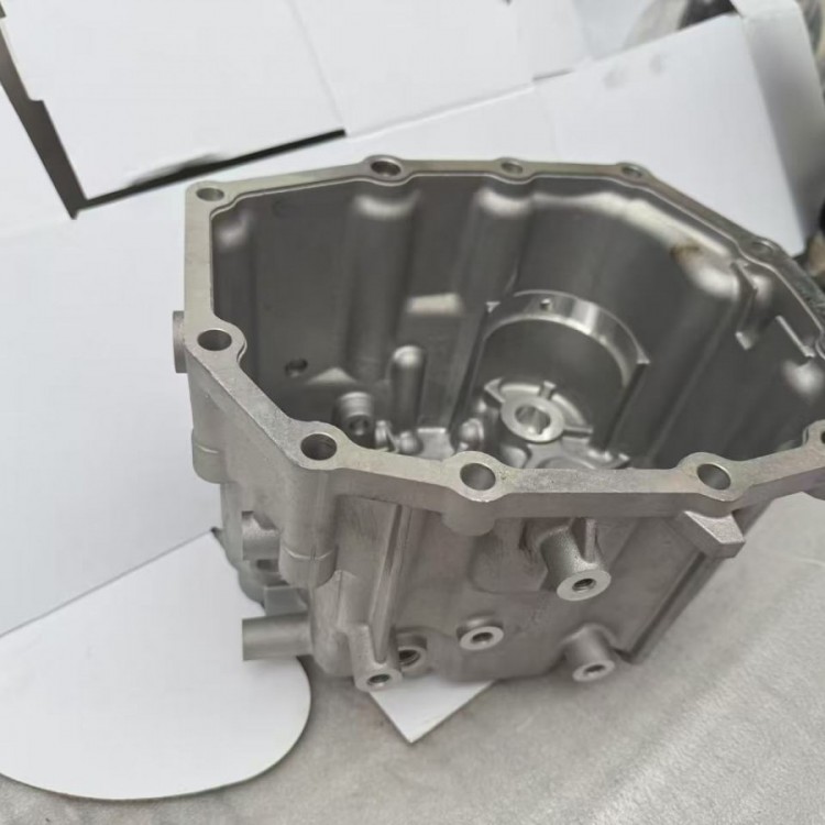 汽车发动机缸体或变速器壳体