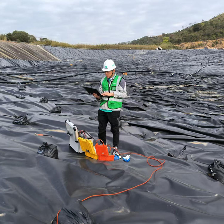 垃圾填埋场防渗完整性检测