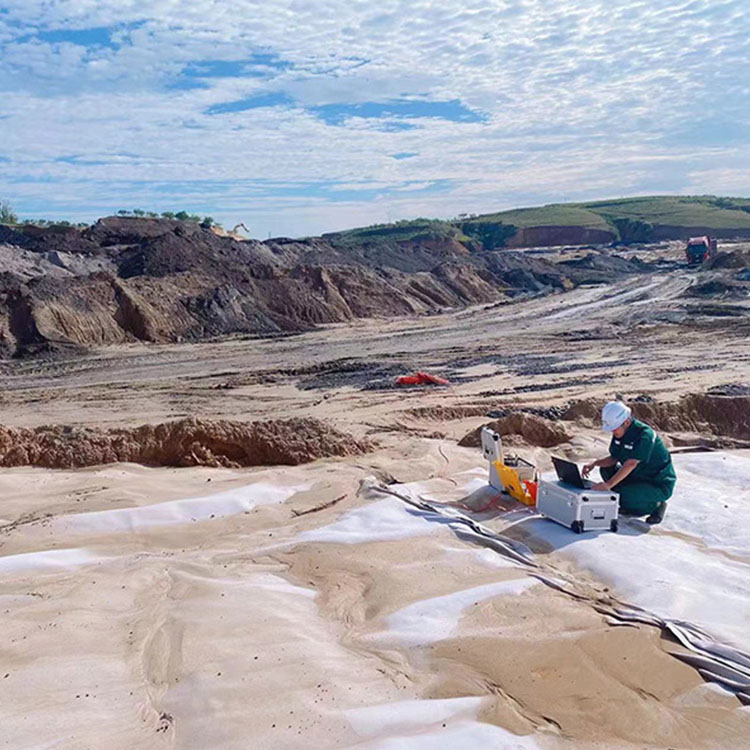 工业渣场防渗层完整性检测