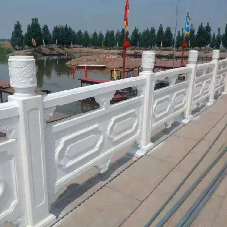 1.9米仿石雕花护栏