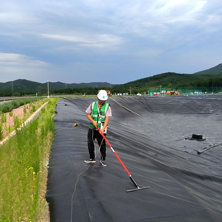 填埋场防渗层完整性检测