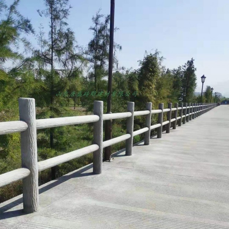 1.5米仿树皮二扶手护栏