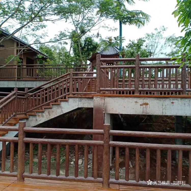 1.8米仿树皮梯形护栏