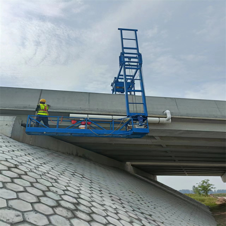 桥梁护栏模板施工设备 可行走电动防撞墙模板台车厂家