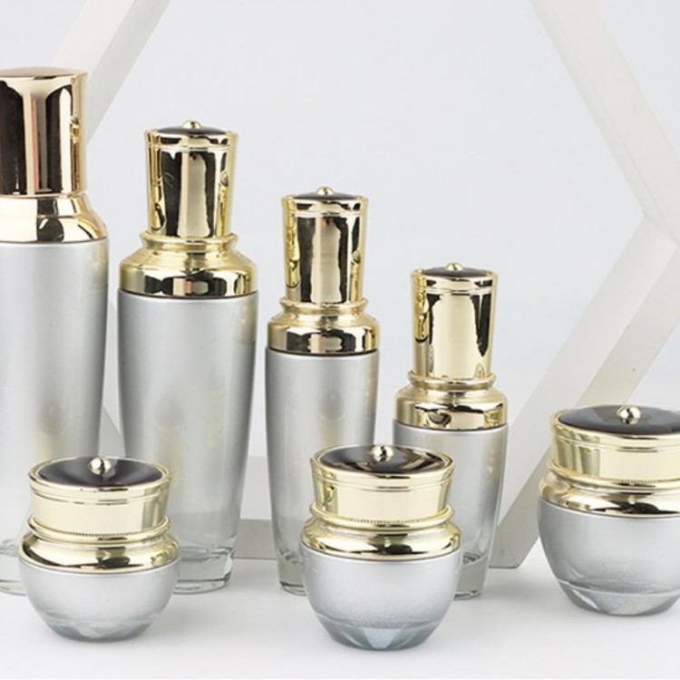 化妆品套装瓶生产厂家，化妆品套装瓶定制厂家