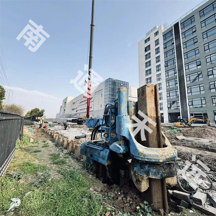 钢板桩静压桩机施工