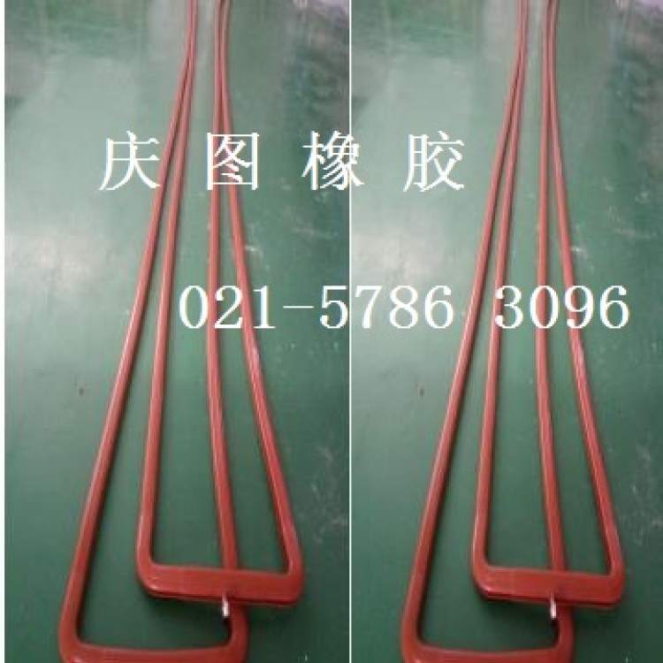 Rectangular inflatable seal