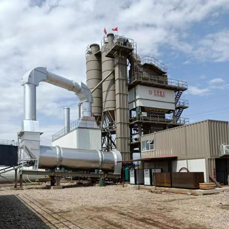 Bitumen mixing station
