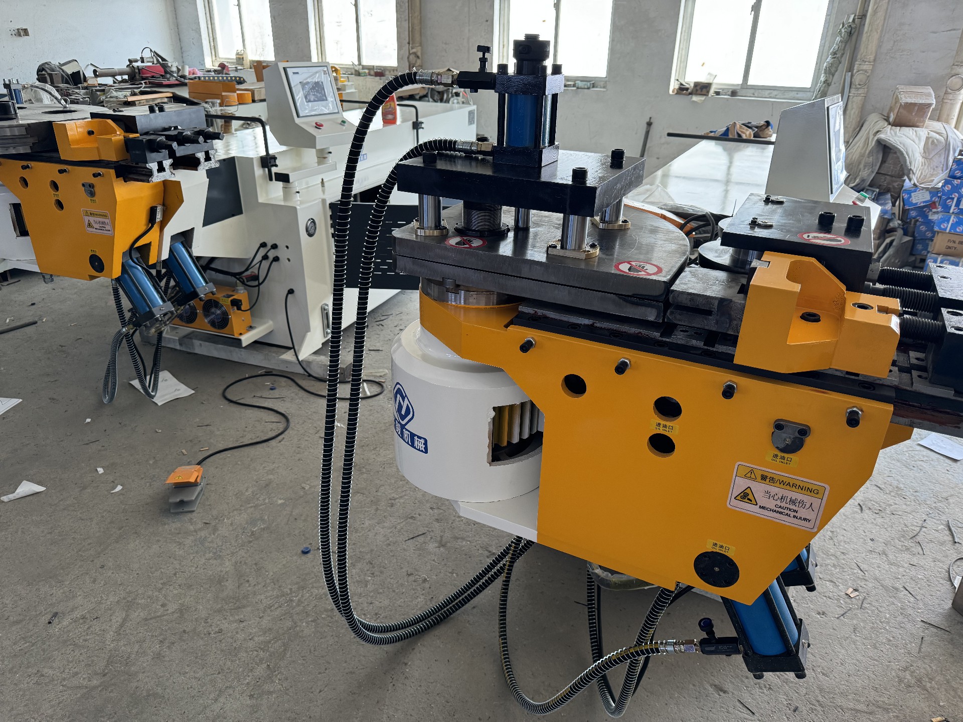 工字铝折弯机-T型钢折弯机-防坠落导轨折弯机