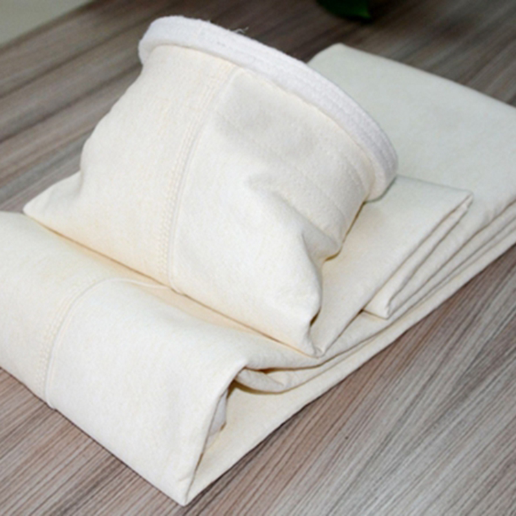 PTFE覆膜涤纶针刺毡除尘布袋