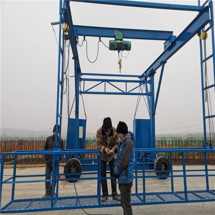 桥梁外侧泄水管安装吊篮 1吨2吨防撞墙模板台车厂家