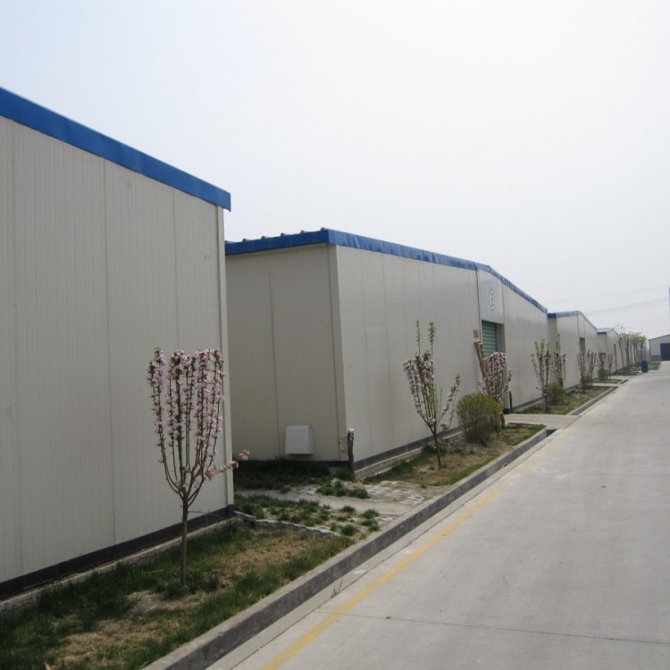 赤峰彩钢房定制出售集装箱打包箱宁城搭建钢结构厂房