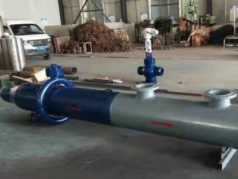 Integrated temperature reducer