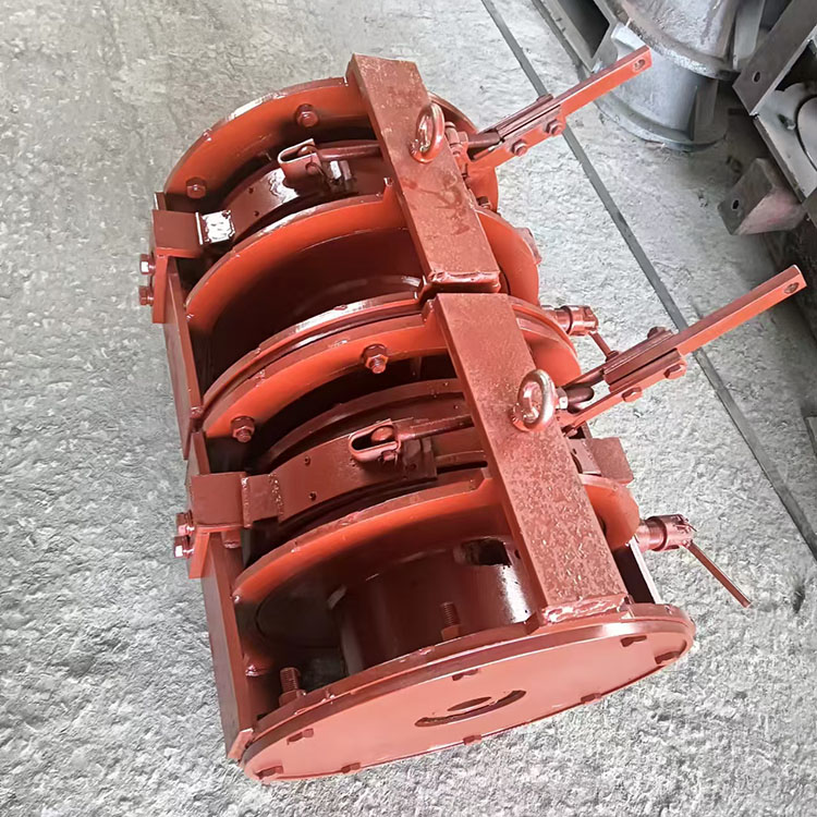 带罩壳卷筒总成